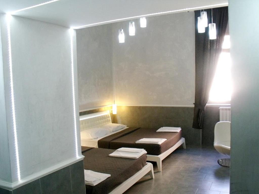 Suite Apartments Angioini Neapel Rum bild