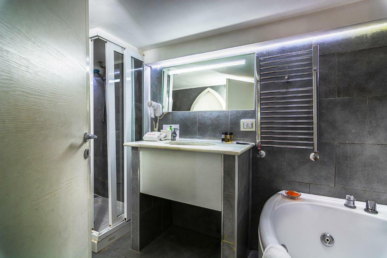 Suite Apartments Angioini Neapel Exteriör bild