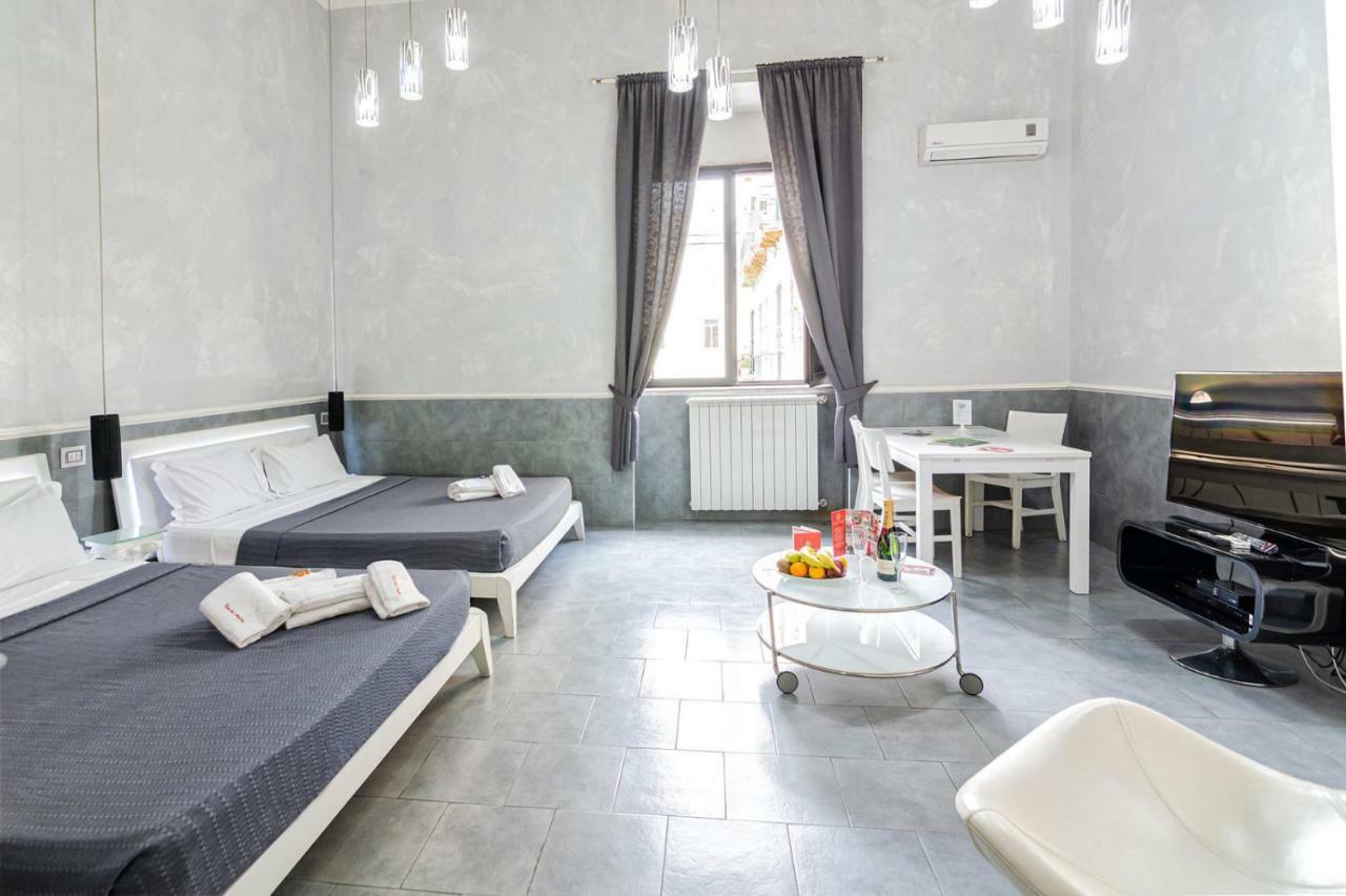 Suite Apartments Angioini Neapel Exteriör bild